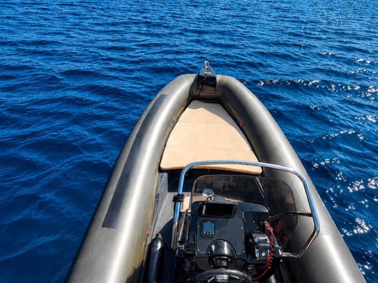 Wynajmij Capelli Tempest 625 w Ajaccio