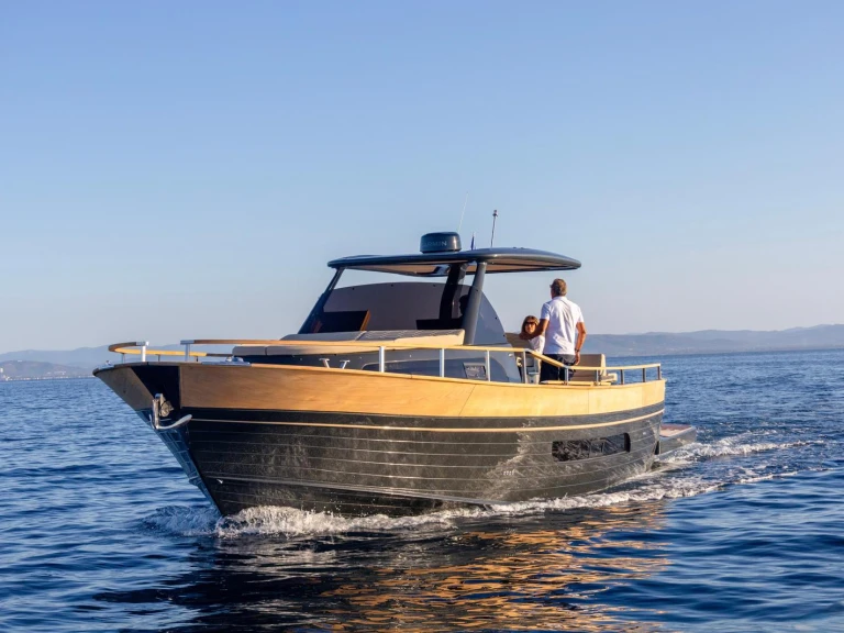 Wynajem Motorówka w Hyeres - NAUTICA ESPOSITO STANISLAO ESPOSITO MARE POSITANO OPEN 38