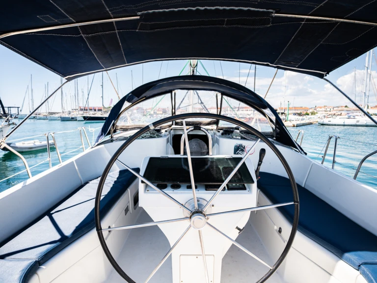 Wynajem łodzi Bénéteau Oceanis 411 Clipper w Pirovac na SamBoat 