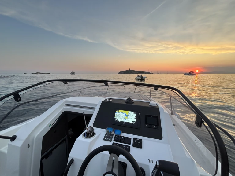 Wynajem łodzi Bénéteau Flyer 8 SUNdeck w Sanary-sur-Mer na SamBoat 