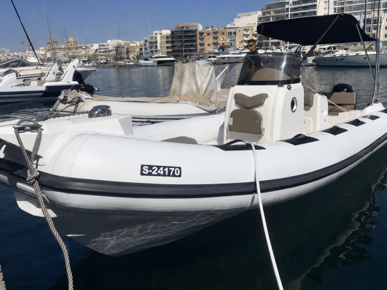Wynajem łodzi Ranieri Cayman 26 Sport w Tal-Pietà na SamBoat 