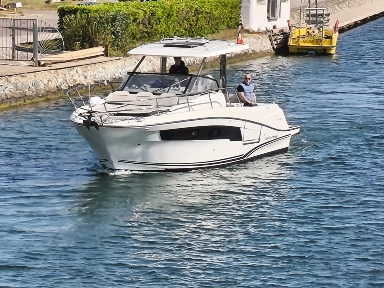 Wynajem łodzi Jeanneau Cap Camarat 10.5 WA w Empuriabrava na SamBoat 