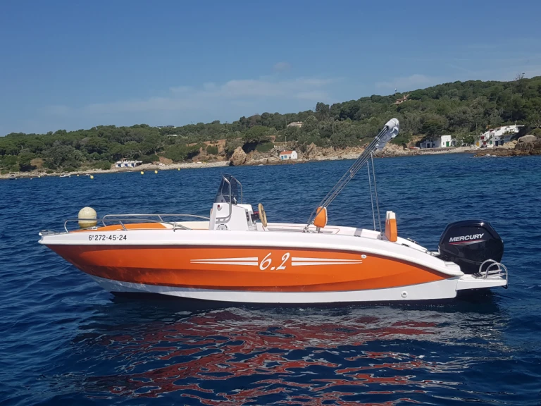 Marine 6.2 między profesjonalistami a osobami prywatnymi w Palamos