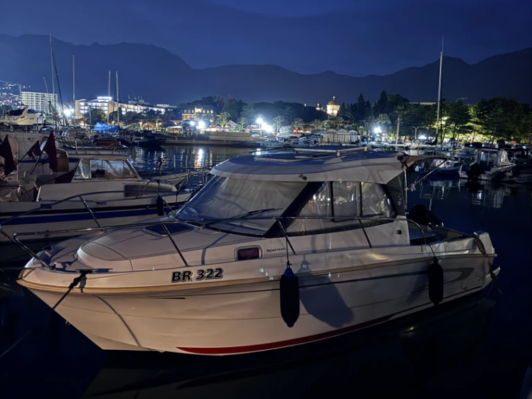 Wynajem w Bar- Bénéteau Antares 780 na SamBoat