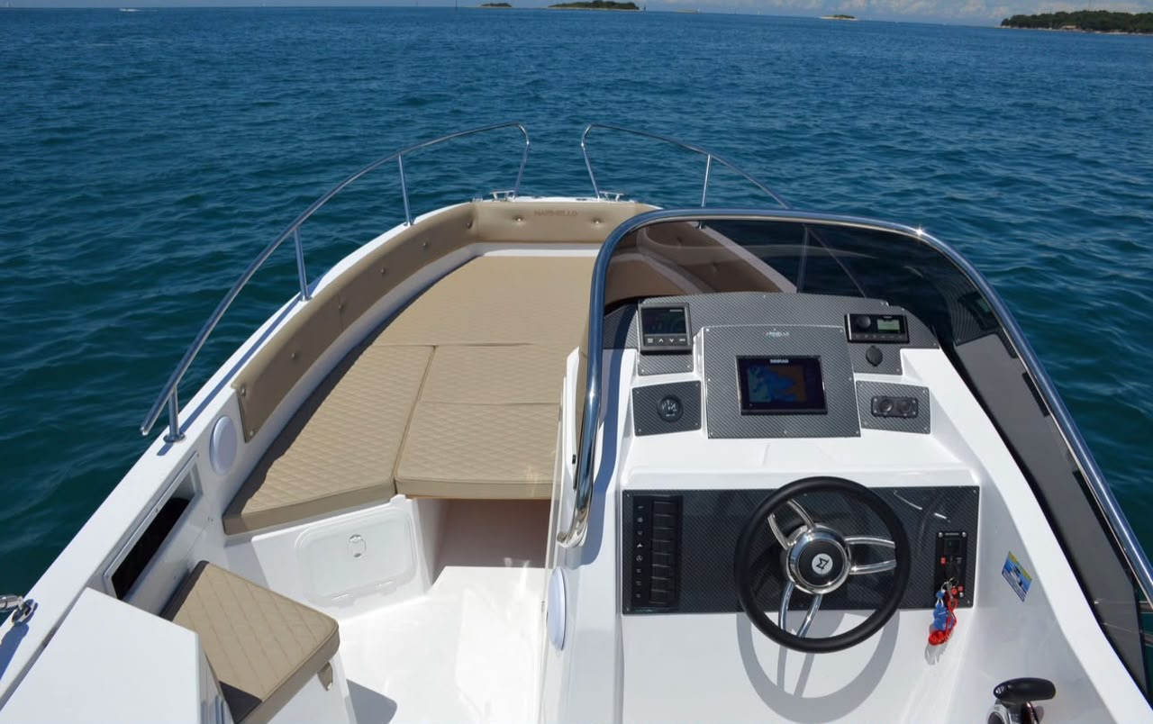 Wynajem Motorówka w Kotor - Marinello Eden 22