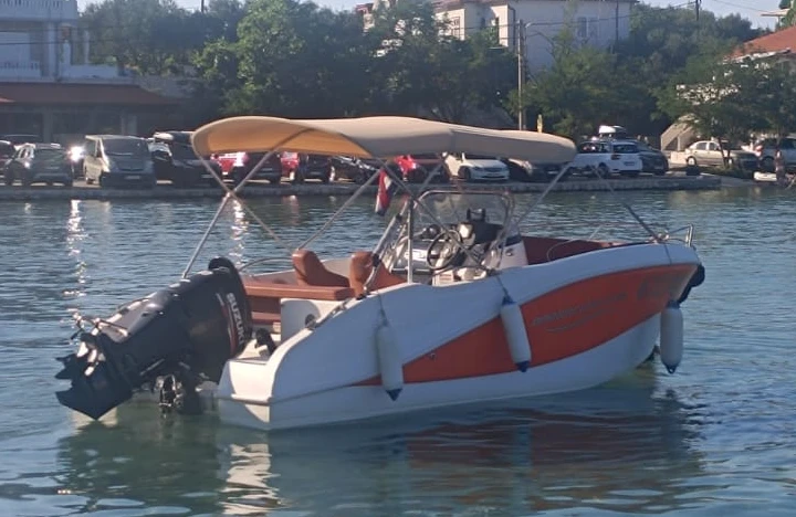 Wynajem łodzi Supetarska Draga tanio Barracuda 545 Open