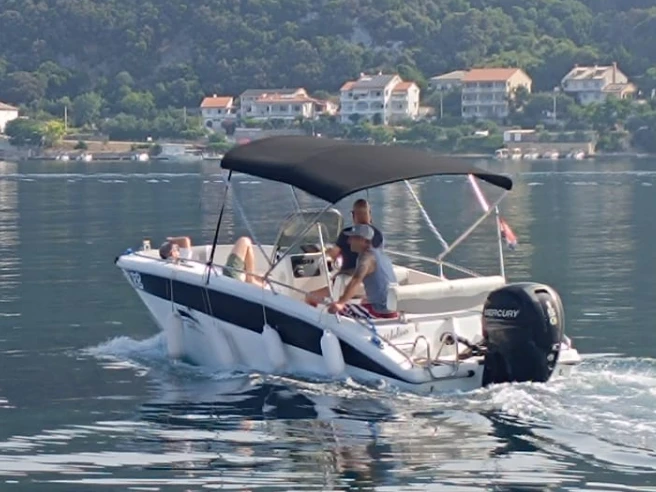 Wynajmij Orizzonti Calipso 20 w Supetarska Draga