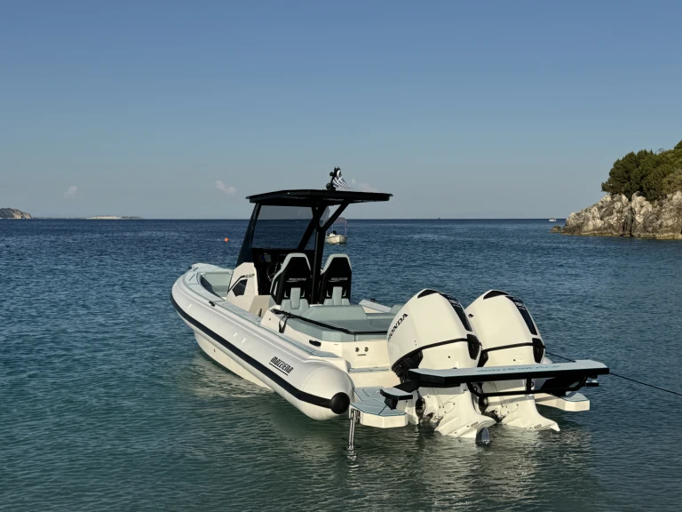 Wynajem Łódż półsztywna w Zakynthos - Mazziena SP 26