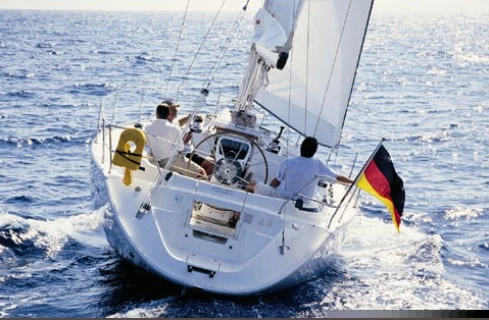 Wynajem łodzi Ávdira tanio Bavaria 38