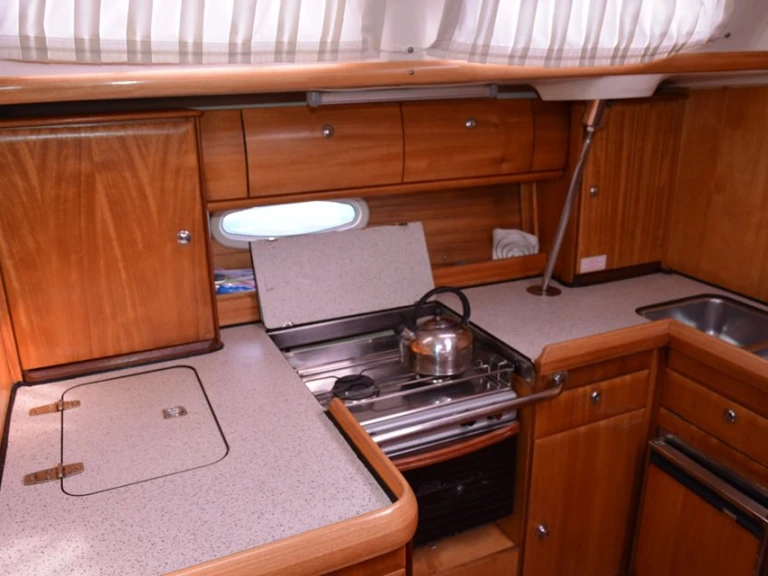 Wynajem łodzi Ávdira tanio Cruiser 46