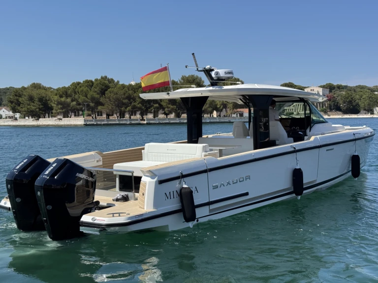 Wynajmij Saxdor SAXDOR 400 GTS w Mahon Port