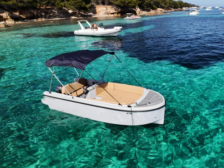 Wynajem w Mandelieu-la-Napoule- Poseidon BlueWater 170 na SamBoat