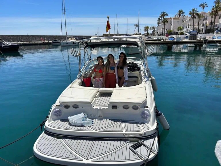 Wynajem Motorówka Bayliner z patentem 