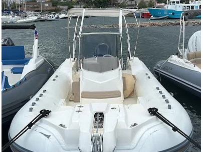 Wynajmij Łódż półsztywna z lub bez skippera Capelli w Porto-Vecchio