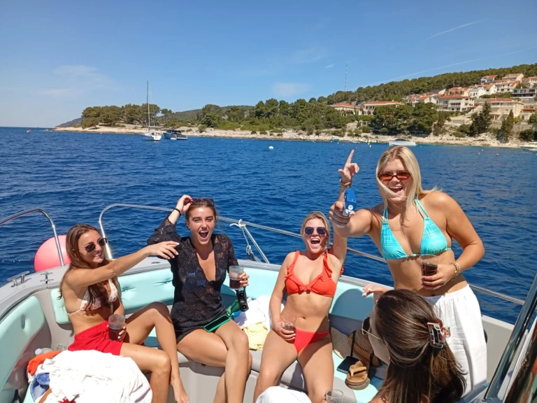 Wynajem w Split- Jeanneau Cap Camarat 7.5 CC Style na SamBoat