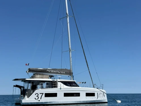 Wynajem Katamaran Aventura z patentem 