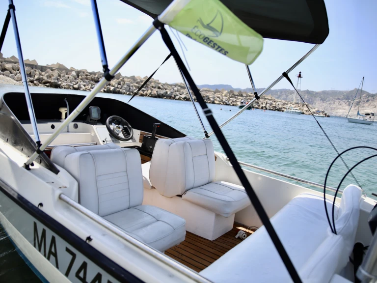 Wynajmij Rio Rio 450 w Marsylia