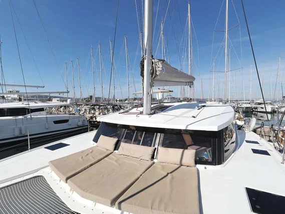 Wynajem łodzi Fountaine Pajot Lucia 40 w Trogir na SamBoat 