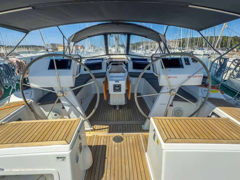 Wynajem łodzi Hanse Hanse 455 w Pula na SamBoat 