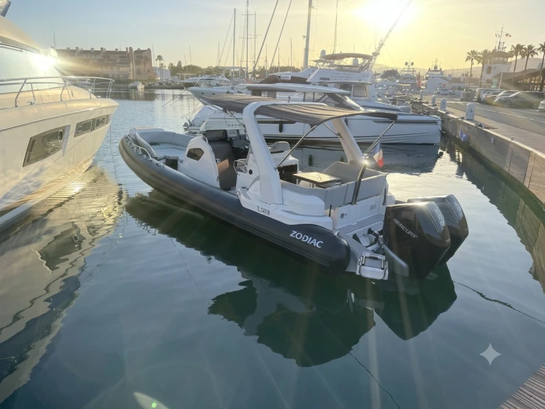 Wynajem w Port Cogolin- Zodiac Medline 9 na SamBoat