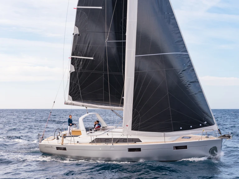 Wynajem łodzi Bénéteau Oceanis 41.1 w Port Vauban na SamBoat 
