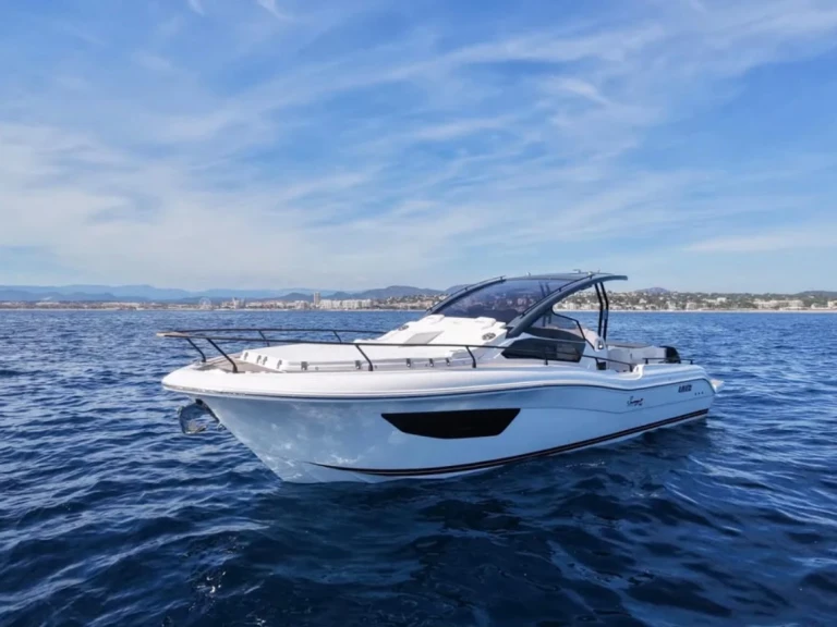 Wynajem Motorówka w Castellammare di Stabia - Ranieri sauvage 34 