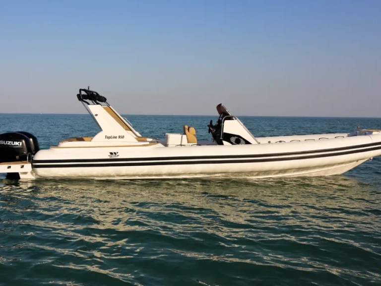 Łódż półsztywna do wynajmu w Sainte-Maxime w najlepszej cenie