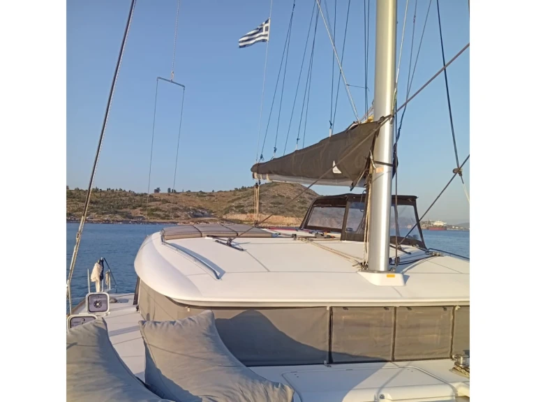 Wynajem łodzi Lagoon Lagoon 400 S2 w Alimos na SamBoat 