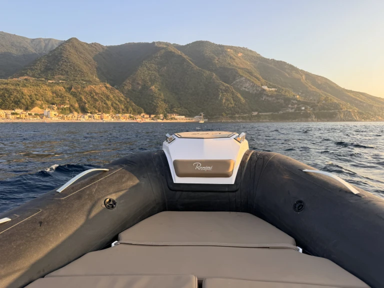 Wynajem Motorówka w Reggio Calabria - Ranieri Ranieri Cayman 28.0 Executive