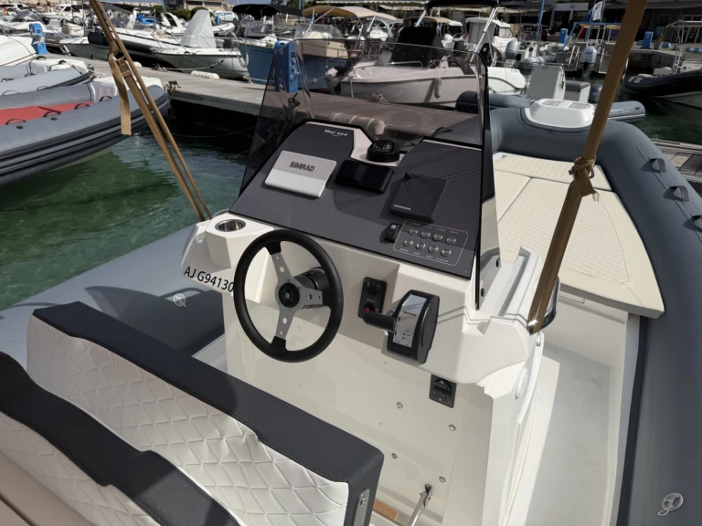 Wynajmij MAR SEA MAR SEA 180 w Porto Pollo