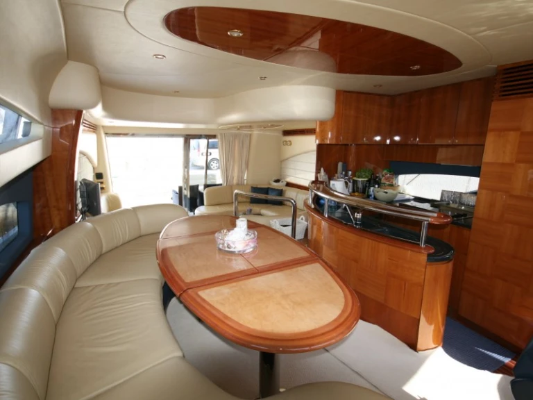 Wynajem łodzi Princess Princess 62 Fly w Podstrana na SamBoat 