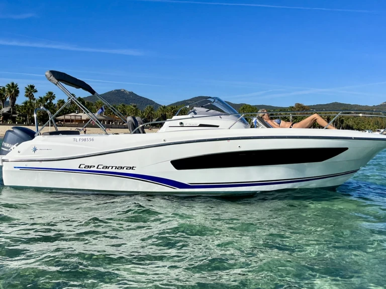 Wynajem w Port Cogolin- Jeanneau Cap Camarat 7.5 WA Serie 2 na SamBoat