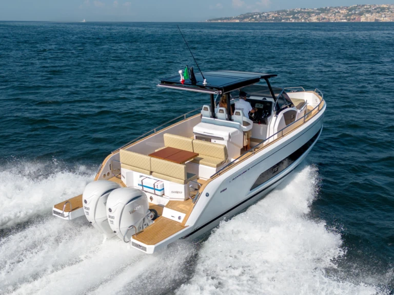 Wynajem Motorówka w Cannes - Salpa AVANTGARDE 1.1