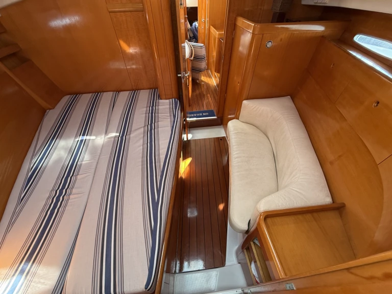 Wynajem w Saint-Cyprien- Bénéteau First 42 S7 na SamBoat