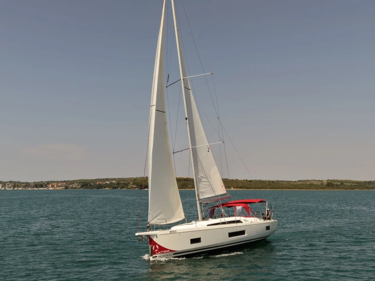 Bénéteau Oceanis 46.1 między profesjonalistami a osobami prywatnymi w Pomer