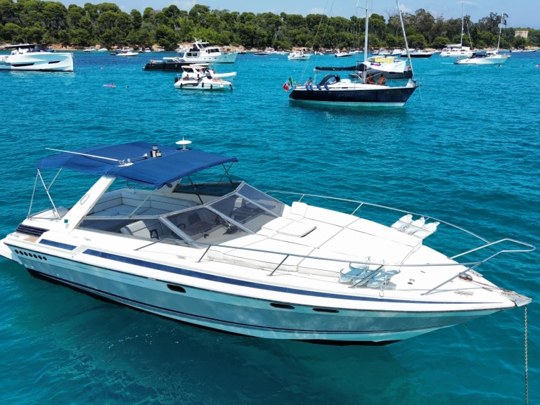 Wynajem Motorówka Sunseeker z patentem 