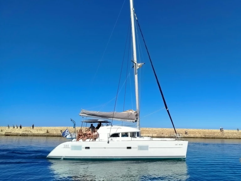 Wynajem łodzi Chania tanio Lagoon 380