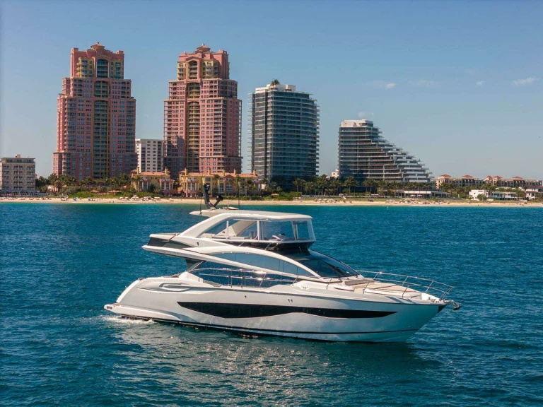 Wynajmij Luksusowy jacht z lub bez skippera Pearl w Miami