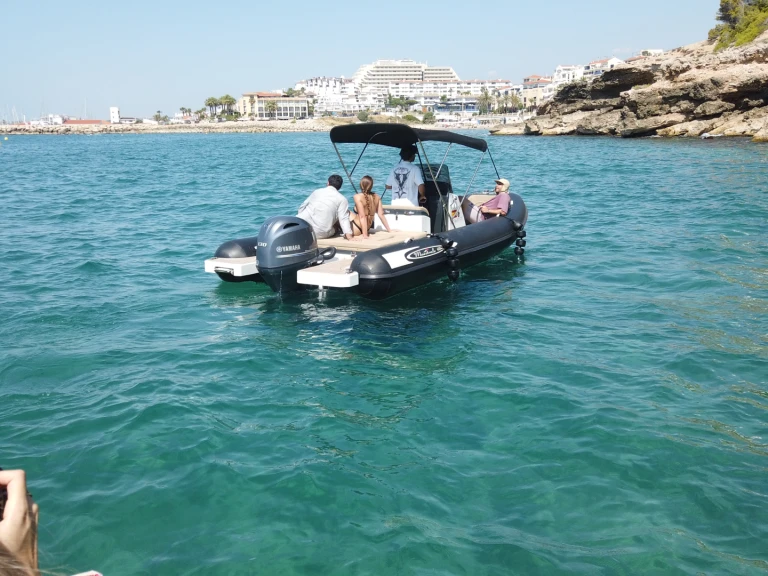 Wynajem łodzi Port de Sitges Aiguadolç tanio Fun 650