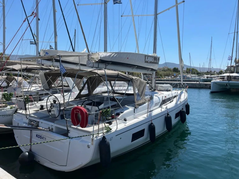Wynajem łodzi Bénéteau Oceanis 47 - 5 cab. w Alimos na SamBoat 