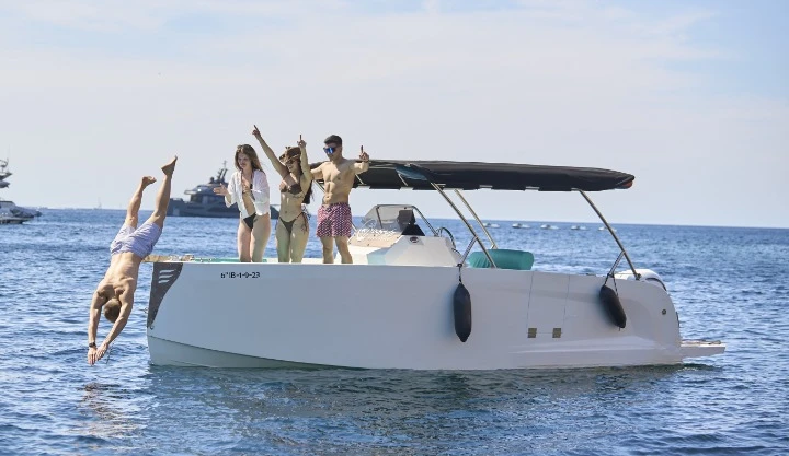 Wynajmij Motorówka z lub bez skippera X-Yachts w Sant Antoni de Portmany
