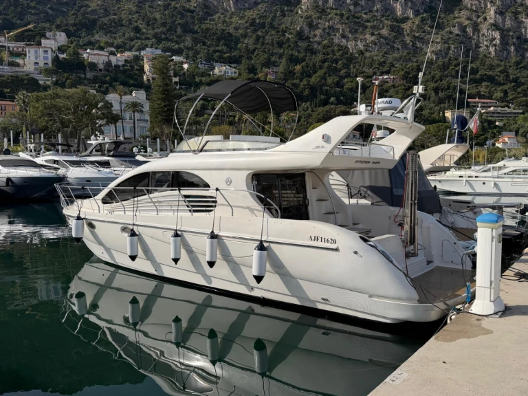 Motorówka do wynajmu w Beaulieu-sur-Mer w najlepszej cenie