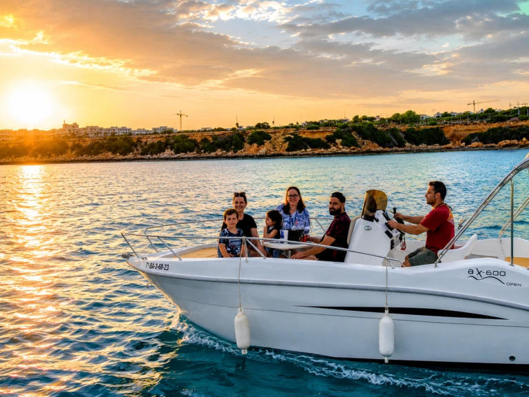 Wynajmij Astilux OPEN 600 w Torrevieja