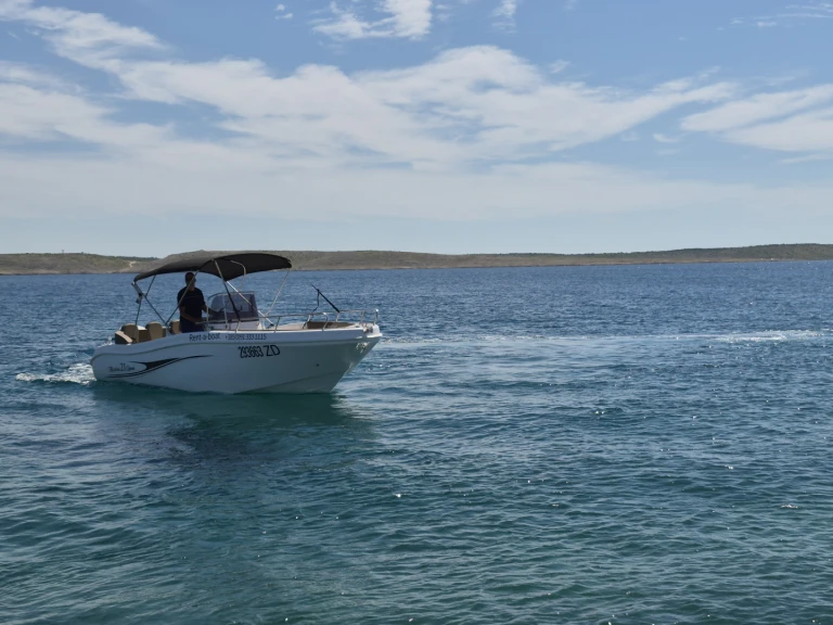 Wynajem Motorówka Marine Site z patentem 