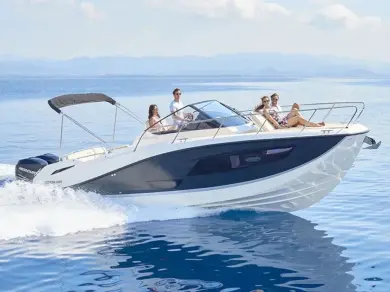 Wynajmij Quicksilver Activ 875 Sundeck w Marsylia