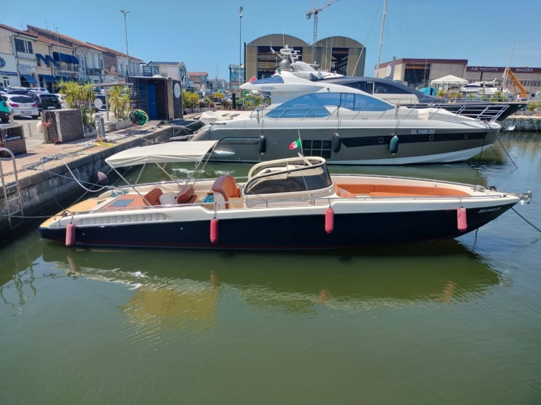 Wynajem łodzi Viareggio tanio Iguana 36
