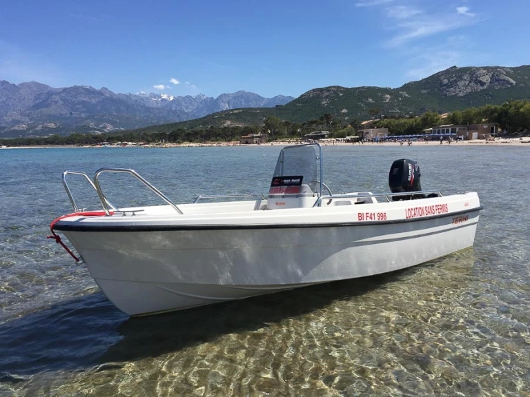 Wynajmij Terhi 445 C w Calvi