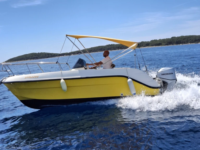 Wynajem Motorówka w Hvar - Marinello Eden 18