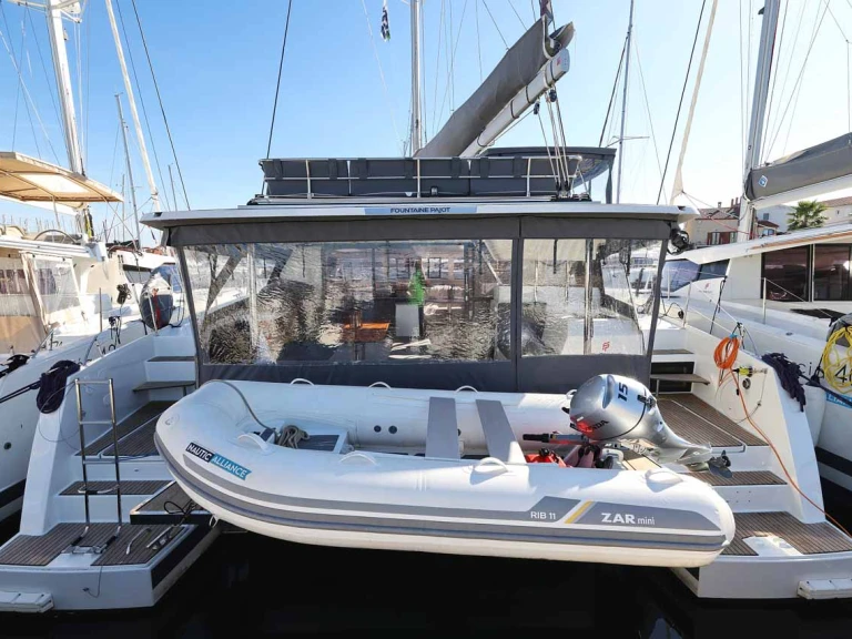 Wynajmij Fountaine Pajot Tanna 47 w Trogir