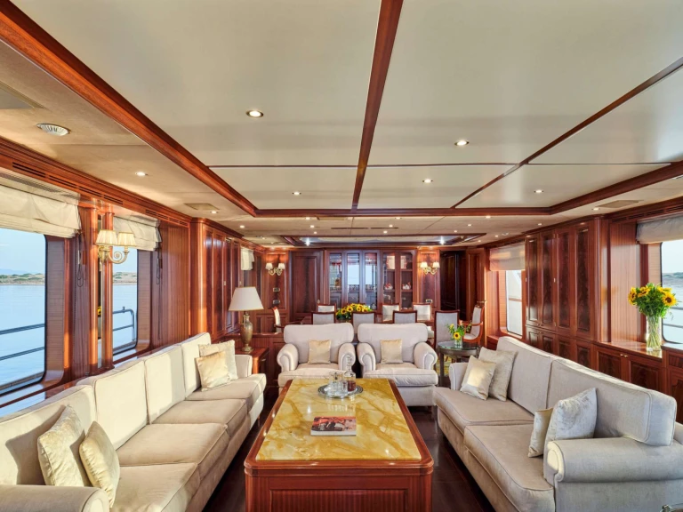 Wynajem w Ateny- Benetti OPTION B na SamBoat